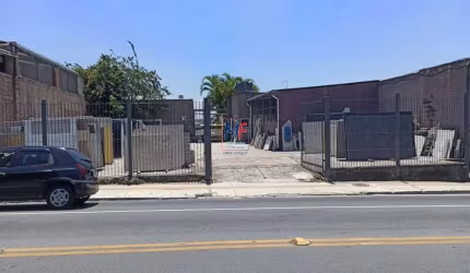 Excelente terreno comercial na Penha, com 893 m² terreno, 300 m² a.c., plano, testada de 19m, fundos de 19m, lados 47 m. . Prox. Av. Calim Eid (REF 19.542)