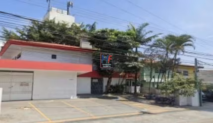 Excelente Galpão Comercial localizado em Santo Amaro, com 469 m² a.c., 525  terreno, localizado à 300 metros do Metrô. ZONEAMENTO: ZEU. REF: 19.933