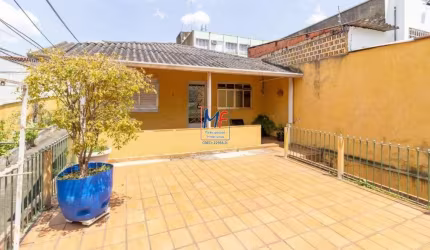 Excelente terreno no Jardim Umuarama, com 430 m² terreno , 311 m2 a.c., testada de 10 m, Zon. ZM , composto por 4 casas e 8 vagas. Prox. Av. Interlagos (REF 19.843)