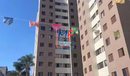 Apartamento localizado no bairro Jardim Santo André, 70 m²  a.u., 3 dormitórios, 2 salas ambientes, cozinha, área de serviço, 1 vaga livre e descoberta. (REF: 19.514)