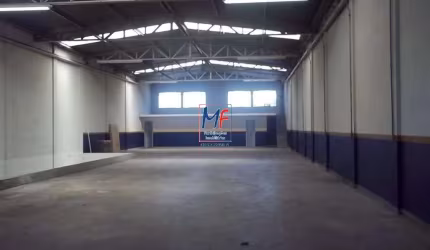Excelente galpão  Cidade Centenário, com 588 m² a.c., 356 m² terreno , e subsolo com garagem. Zon. ZC. Analisa permuta.  Prox. Av. Ouro Verde de Minas (REF 19.731)
