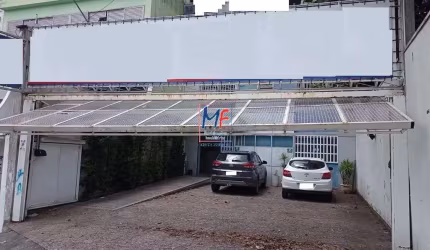 Excelente prédio comercial em São Bernardo do Campo, 495 m² a.u., 5 andares, 17 salas, 4 banheiros, auditório, recepção, depósito, área de serviço, 6 vagas (REF 19.903)