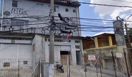 Excelente prédio  Jd. Peri, para fins comercial e residencial, com 20m x 25m, 5 andares,  terreno 443 m2, 1.499 m2 a.c.,  18 vagas,  ZC ZEIS ideal p/ investidores (REF 19.441)