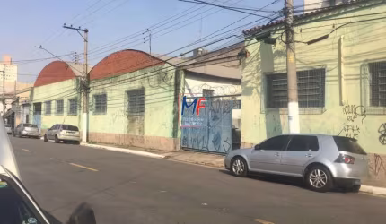Excelente galpão na Chácara Califórnia, com escritório e duas entradas para caminhões. Terreno com 1.070 m, 1.230 a.c. . ZC. Prox. Av. Conselheiro Carrão (REF 19.892)