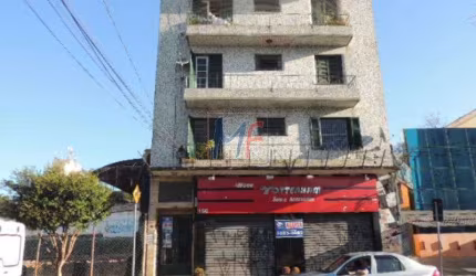 REF 12.270 Prédio comercial com 6  aptos e  Renda, localizado a 800 metrô J. São Paulo,  720 m² A.C. Salão comercial com 297 m² alugados .