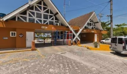 Excelente sobrado em cond. fechado em Boraceia, Bertioga/SP,  333m² a.u., 4 dormitórios (4 suítes), edícula c/ churrasqueira e forno a lenha, piscina, 8 vagas (REF 12.438)