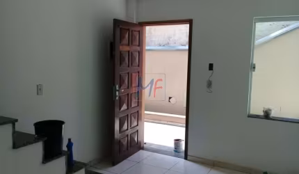 REF: 15.818 Sobrado em condomínio no Pq.  Boturussu , 52 m² a.u.,  2 suítes, lavabo, sala 2 ambientes, copa ,cozinha, lavanderia e com 1 vaga.