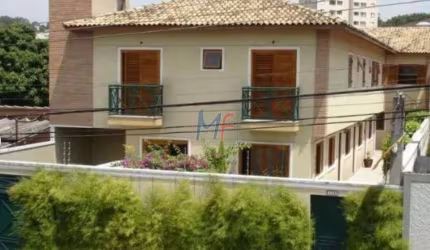 Excelente casa em cond. fechado na Vila Brasílio Machado, 127m² a.u., 4 quartos (1 suíte), sala, cozinha, depósito, 3 vagas (REF 18.007)