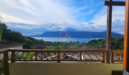 Excelente apto em cond. fechado na Praia do Curral, 90m² a.u., 2 suítes , sala, cozinha, varanda, vista p/ o mar (REF 20.659)