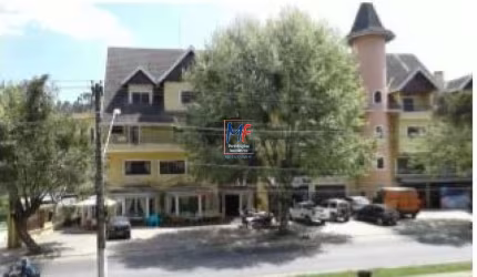 Excelente apartamento em Campos do Jordão, 163m² de área útil, com 3 dormitórios (2 suítes), sala, lareira, cozinha planejada, terraço, lavanderia, 3 vagas. REF: 20.771