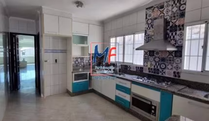 Excelente sobrado na Cidade Patriarca, com 200m² a.u., 3 dormitórios (1 suíte), sala, cozinha, churrasqueira, forno e fogão a lenha, 6 vagas (REF 20.817)