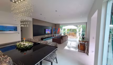 Excelente casa na Vila Albertina, 500m² a.u., 3 dormitórios (3 suítes), sala, cozinha, dep. empregada, depósito, salão de festas, churrasqueira, piscina, 8 vagas (REF 20.879)