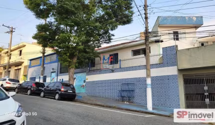 Excelente casa comercial no Jardim das Laranjeiras, 400m² a.u., com 4 salas, 4 dormitórios, 4 banheiros, salão, solarium, lavanderia, 4 vagas (REF 20.894)