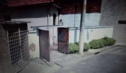 REF: 5769 - Casa para demolição rua tranquila, no Tatuapé, Terreno 197 Mts Frente 11,50 Mts Fundo irregular, 19 Mts (+/-) ideal para investir!!