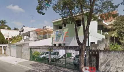 Excelente sobrado no Parque Boturussu, com 4 quartos, 2 banheiros, 6 vagas de garagem, 443 m² de terreno, 106 m² construído. REF: 6889 -