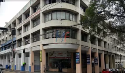 Prédio Comercial de esquina São Caetano do Sul Centro com 3.283 m2 localizado a 800 mts da estação CPTM . Bom para retrofit. REF 7125 -