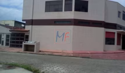 Excelente Prédio Comercial com 800 m² de a.c., 4 lojas, 3 aptos piso superior Itanhaem. REF: 7.962