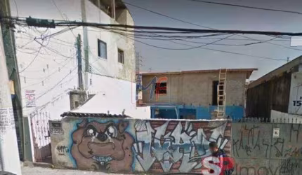 Ótimo terreno com 445 m², testada de 11m , 250 m2 a..c., Zoneamento  ZEIS 1,  no bairro Pirajussara, excelente localização. Estuda propostas e permutas.  REF: 11.034