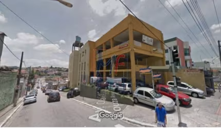 REF 11.866 Excelente Prédio Comercial no bairro Vila Marieta, com 1426 m² A.C. 627 m² de terreno, testada 50 metros. ZONEAMENTO: ZC-ZEIS