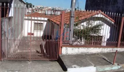 REF. 14.352 - Excelente Casa Térrea localizada no bairro Vila Picinin, com 200m² a.t., 160m² a.c., 3 dorms., 3 vagas de garagem.