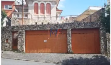 Lindo Sobrado na Mooca, com 500 m2 a.c.  , terreno com 645 m2, ZM , 3 dorms., 3 vagas, amplo quintal com salão de festas, churrasqueira, ótima localização. REF. 14.705