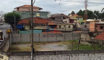 Excelente terreno com 862  m², de esquina Itaquera próximo a escolas, padarias, farmácias. Aceita propostas e 50% permuta. ZEUP REF 3.711