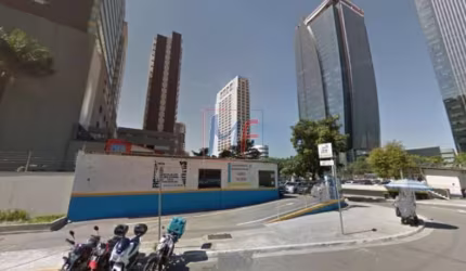 REF 10.118 Ótimo Terreno 1465 m², testada de 44,2  m², esquina, para Locação  bairro Santo Amaro. Zoneamento: ZM. Agende já a sua visita