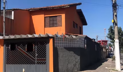 Lindo sobrado no Pq. Paulistano, 127 m² área útil, com 3 dormitórios, sala, cozinha, banheiro, área de serviço, quintal, 2 vagas. REF: 15.803
