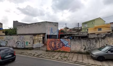 Terreno de esquina no Jardim Ângela de  724 m² e área construída 490 m² ,região farta de comércios, testada 43 m, Zon. ZC.  REF 15.842