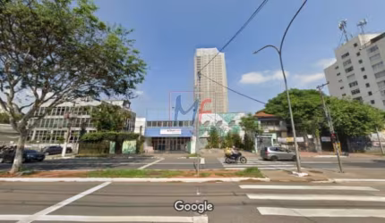 Excelente terreno no bairro Santo Amaro,  com1.320 m² e 1.362 m²  área construída, testada 40 metros, zoneamento ZEU.  Estuda pequena parte em permuta. REF 15.950 -