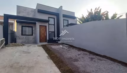 Casa com 3 quartos à venda na Rua José Maria da Silva Paranhos, 837, Guarani, Colombo, 60 m2 por R$ 369.000
