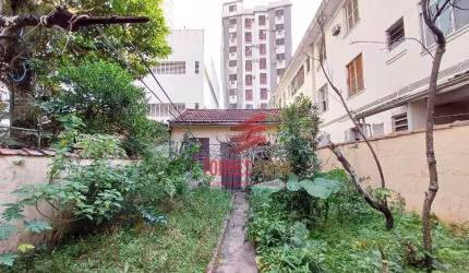 Sobrado com 3 dormitórios, edícula com mais 2 quartos,  à venda, 202 m² por R$ 1.060.000 - Campo Grande - Santos/SP