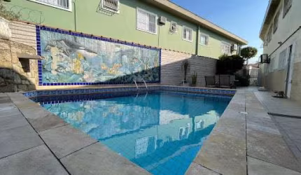 Casa térrea, piscina, 2 vagas, Macuco, Santos SP