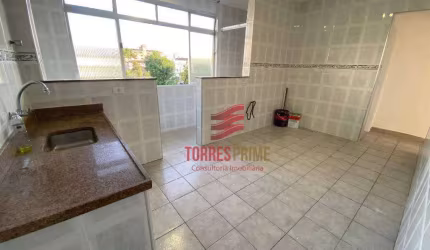 Apartamento com 3 dormitórios com sacada à venda por R$ 375.000 - Vila Matias - Santos/SP