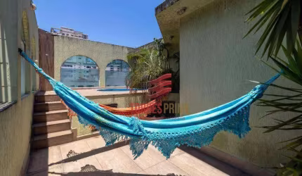 Linda Cobertura Duplex com 3 dormitórios à venda com Churrasqueira e Piscina, 162 m² por R$ 1.100.000 - Embaré - Santos/SP