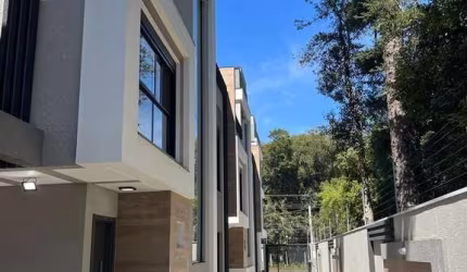 Casa em Condomínio com 3 quartos  à venda, 135.95 m2 por R$1250000.00  - Portao - Curitiba/PR