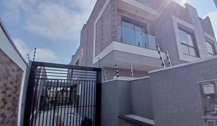 Sobrado em Condomínio com 3 quartos  à venda, 185.00 m2 por R$980000.00  - Xaxim - Curitiba/PR