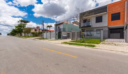 Sobrado em Condomínio com 3 quartos  à venda, 120.00 m2 por R$799000.00  - Portao - Curitiba/PR
