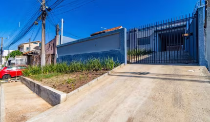Casa Residencial com 3 quartos  à venda, 137.00 m2 por R$695000.00  - Xaxim - Curitiba/PR