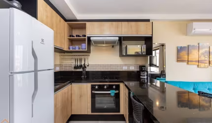 Apartamento com 1 quarto  à venda, 28.00 m2 por R$425000.00  - Centro - Curitiba/PR