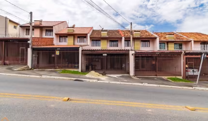 Sobrado em Condomínio com 3 quartos  para alugar, 72.78 m2 por R$2000.00  - Boqueirao - Curitiba/PR