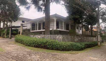 Casa Residencial com 5 quartos  para alugar, 465.30 m2 por R$13000.00  - Bom Retiro - Curitiba/PR