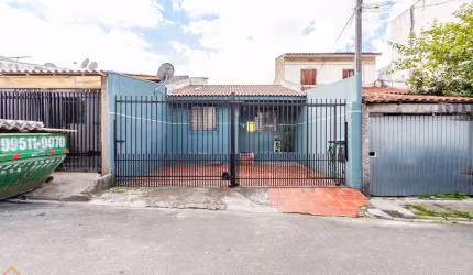 Casa com 2 quartos  à venda, 43.61 m2 por R$270000.00  - Boqueirao - Curitiba/PR