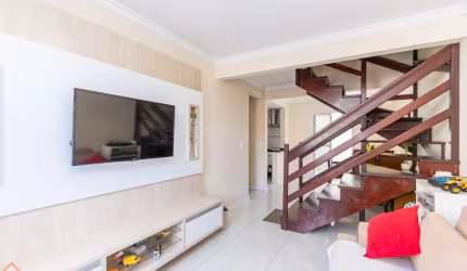 Sobrado em Condomínio com 3 quartos  à venda, 128.00 m2 por R$663000.00  - Xaxim - Curitiba/PR