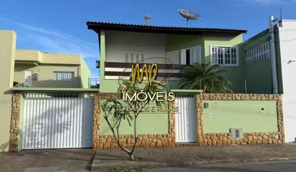 Casa com 3 quartos à venda no Parque Corrientes, Campos dos Goytacazes  por R$ 545.000