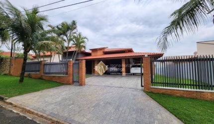 Belíssima casa, estilo chácara e toda avarandada, disponível para venda no Condomínio Zuleika Jabour em Salto/SP!!