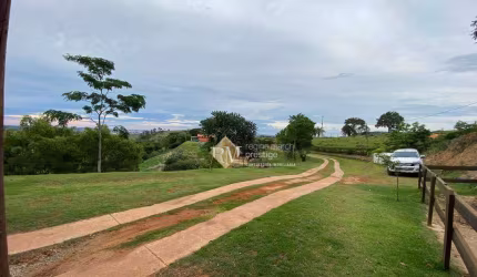 Belo haras disponível para venda no bairro do Piraí Acima em Itu/SP!!