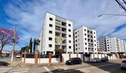 Belo apartamento no Edifício Domingos Fernandes