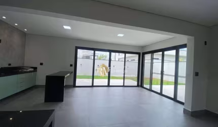 Casa com 3 dormitórios à venda, 220 m² por R$ 1.690.000 - Condomínio Portal dos Bandeirantes - Salto/SP