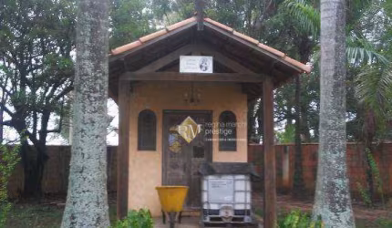 Chácara Espetacular em Local Tranquilo e Arborizado!